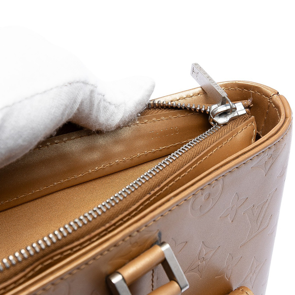 Pre-Loved Louis Vuitton Monogram Mat Wilwood - Picture 6 of 7